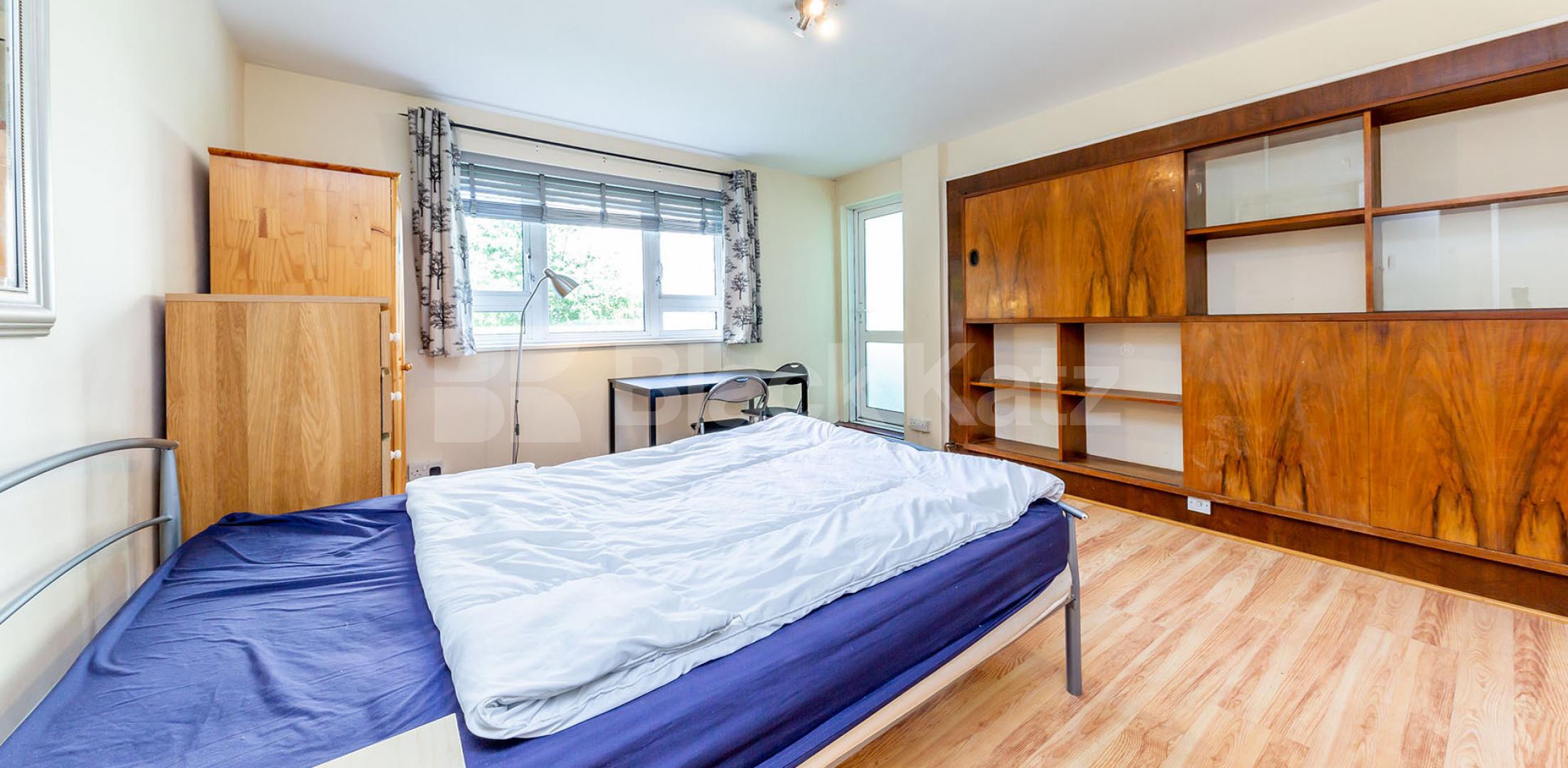 Spacious three double bedroom property perfect for students! Augustus Street, Camden / Regents Park